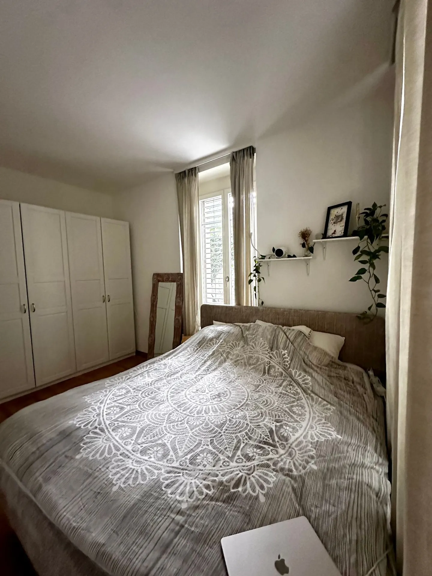 Room for rent in a spacious 3.5-room apartment in Lausanne, shared accommodation with two women - Photo 2 of 5