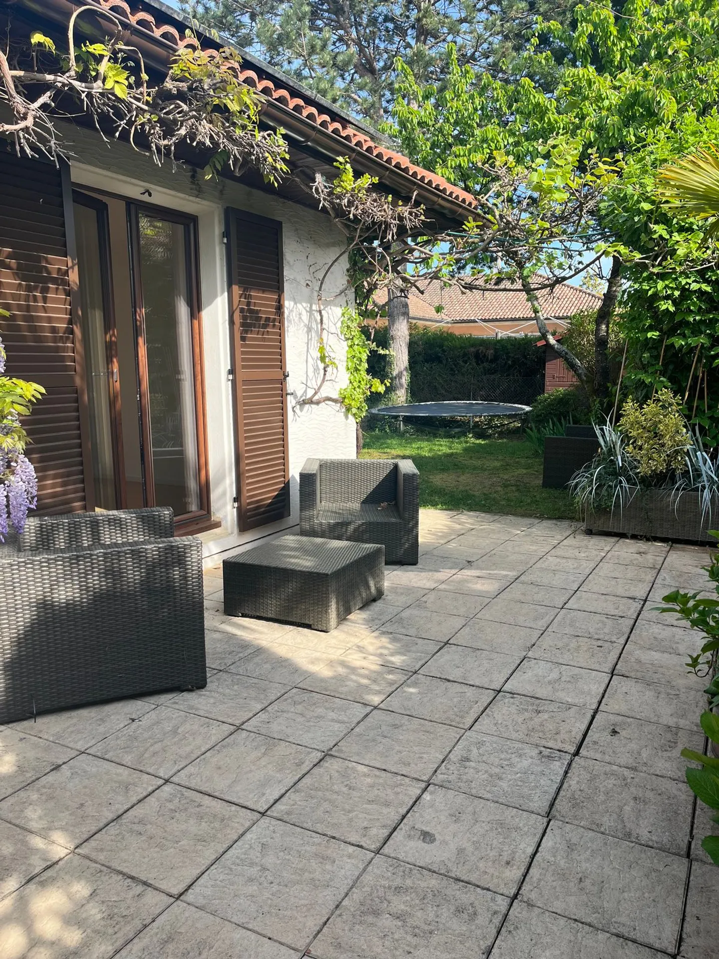 Very nice family house in a residential area close to Geneva - Photo 6 of 6