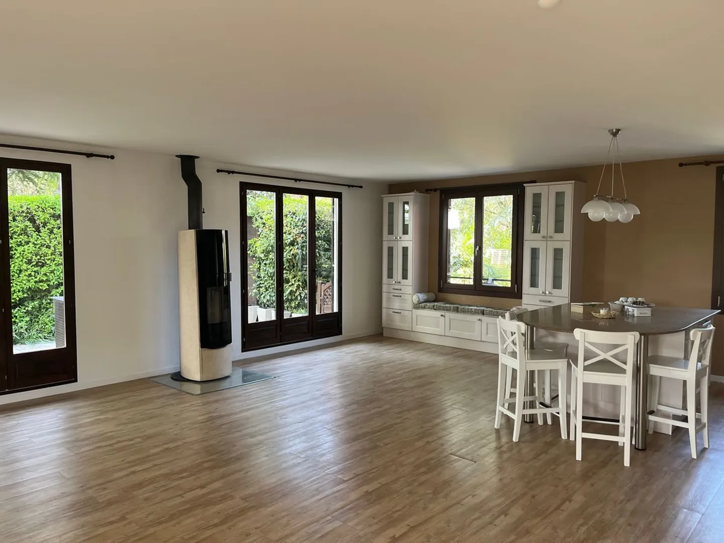 Very nice family house in a residential area close to Geneva - Photo 3 of 6