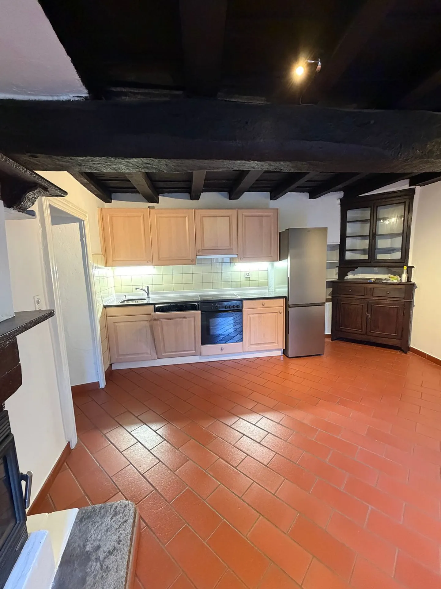 Geräumiges Haus zur Miete mit Kamin in Lugano-Brè, 4.5 Zimmer - Foto 11 von 11