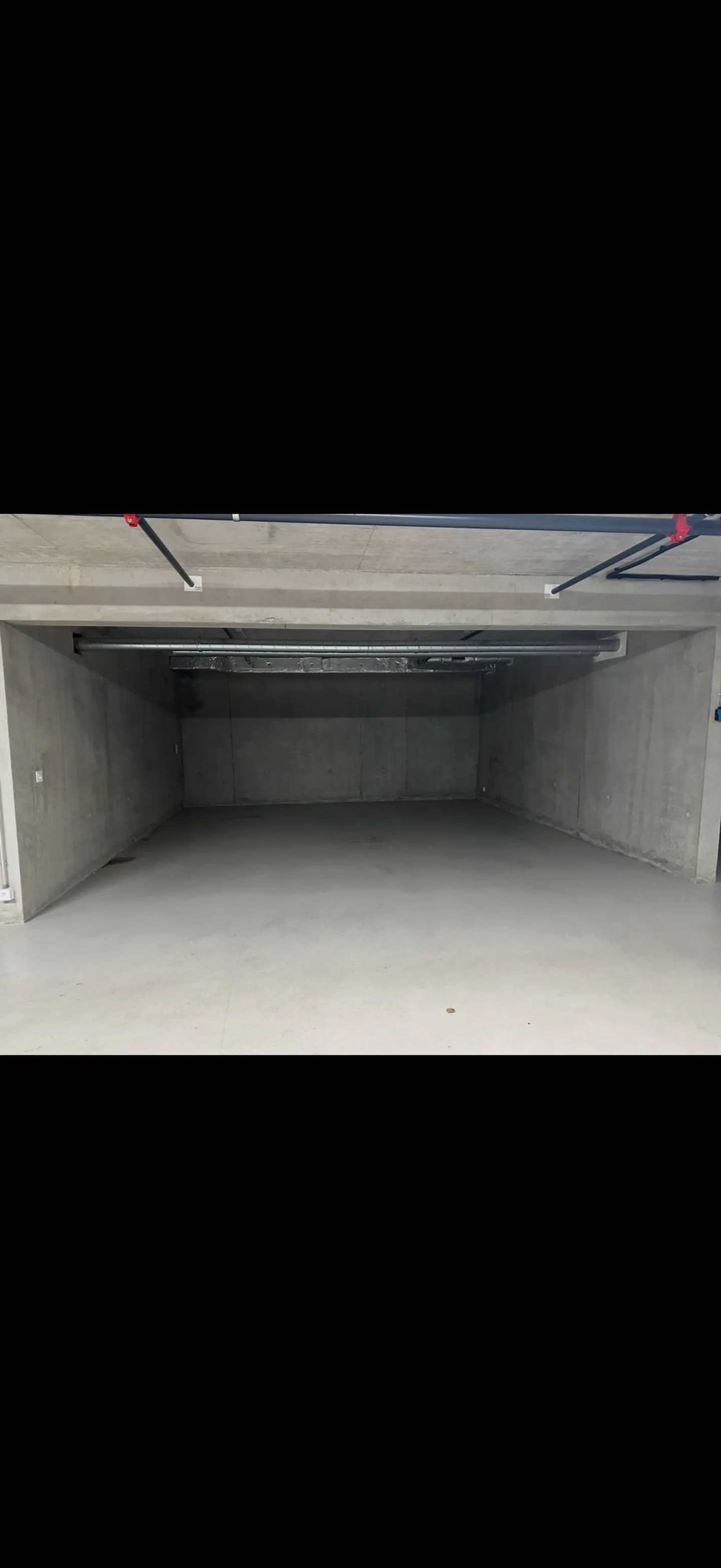 Doppelter Untergrundgarage zur Miete in Vandoeuvres, CH - Foto 1 von 2