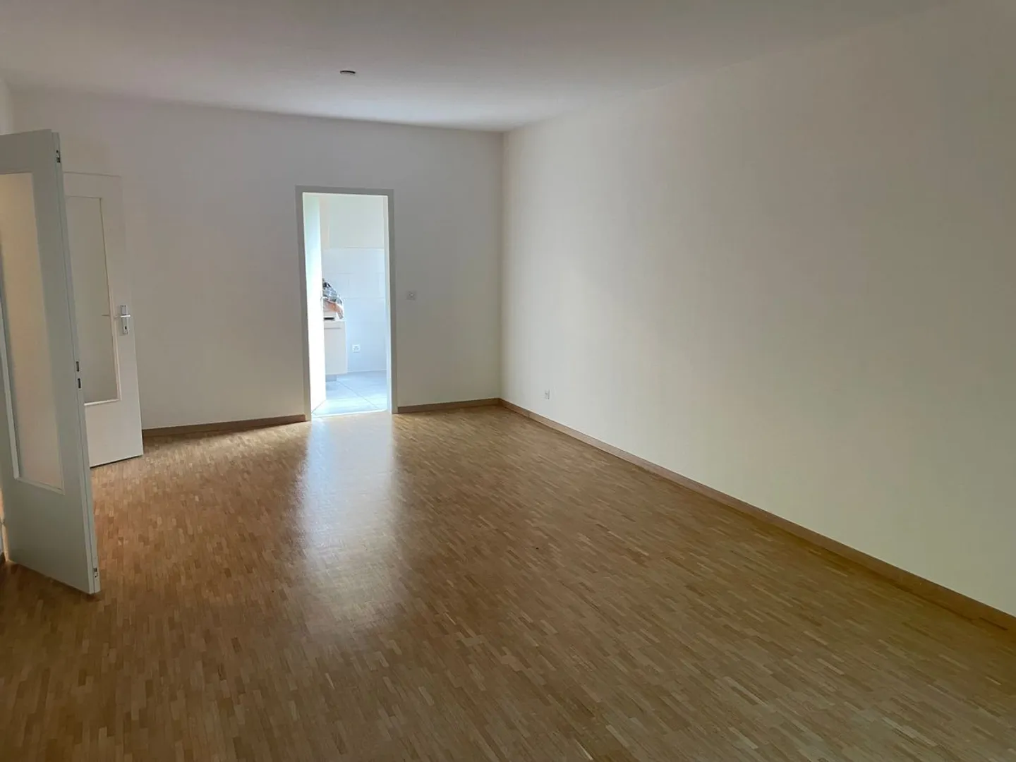 4-room apartment for rent in Malagnou - Photo 4 of 5