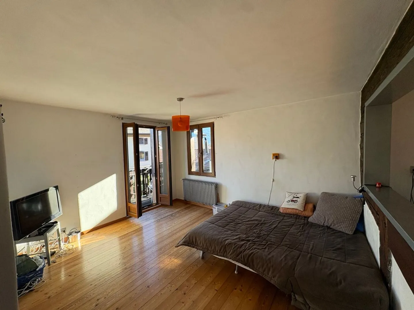 Appartement Charmant avec Vue - Photo 3 sur 7
