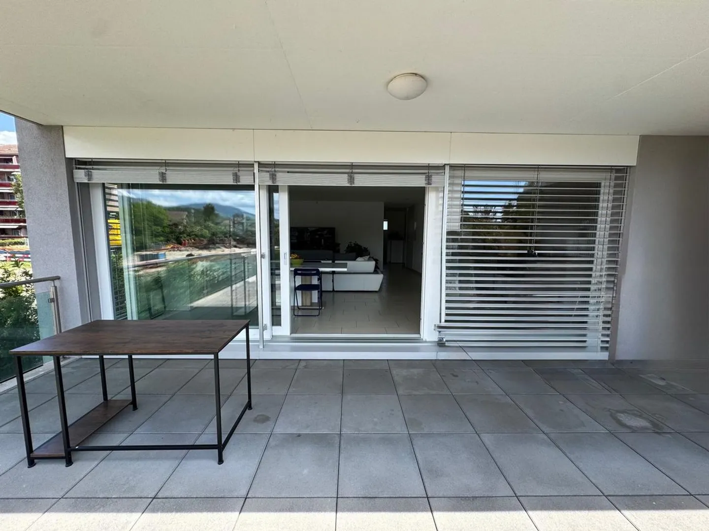 Appartamento moderno di 3,5 locali a Yverdon-les-Bains + posto auto sotterraneo - Foto 5 di 7