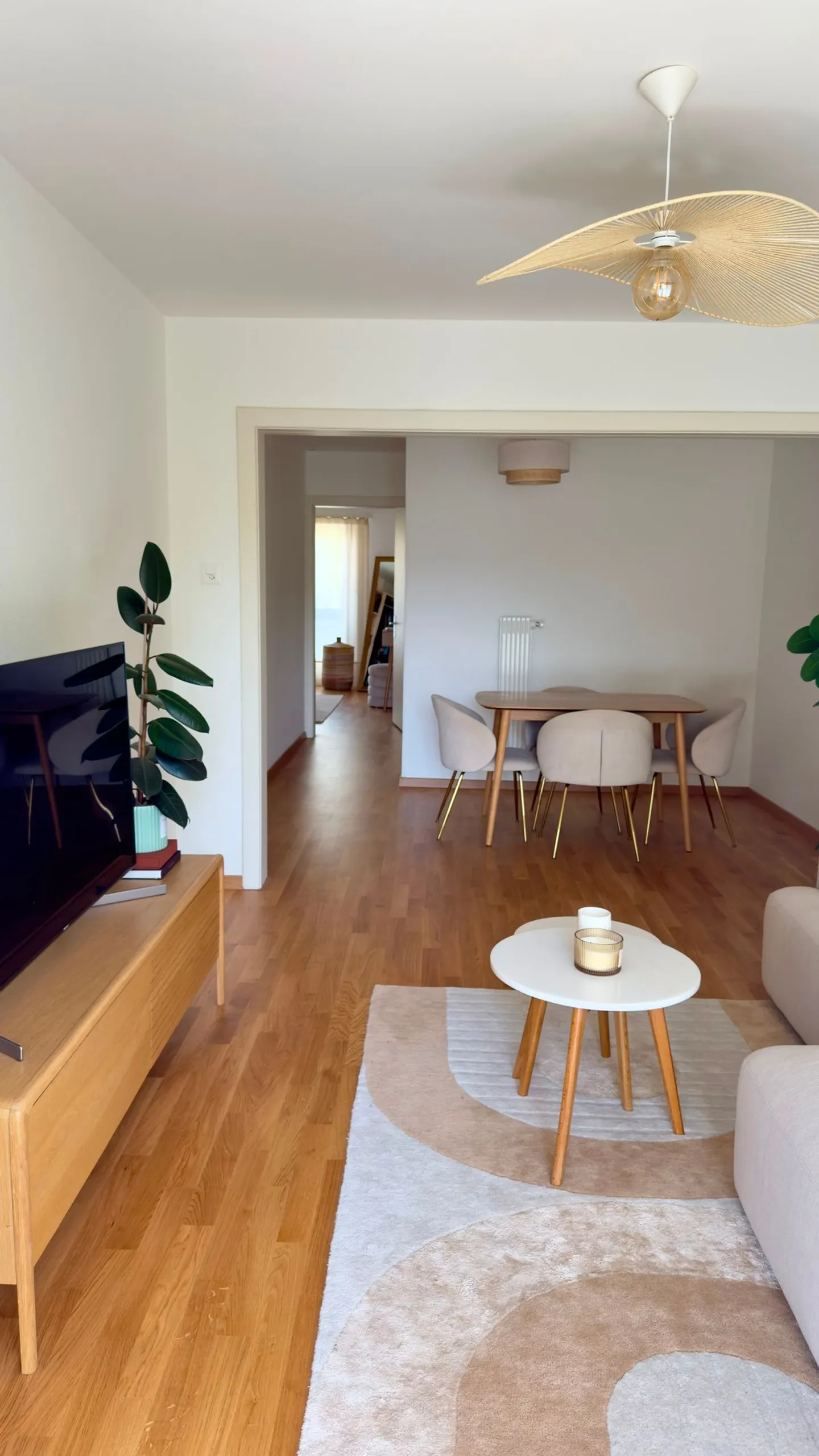 Appartement rénové avec balcon - Photo 3 sur 10