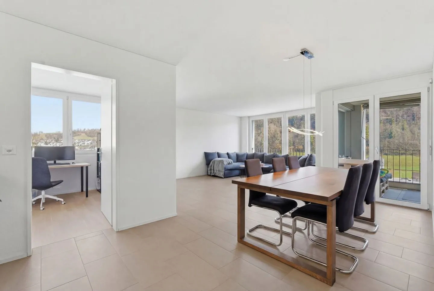 Appartement lumineux de 3.5 pièces avec vue à Wolhusen - Photo 1 sur 6