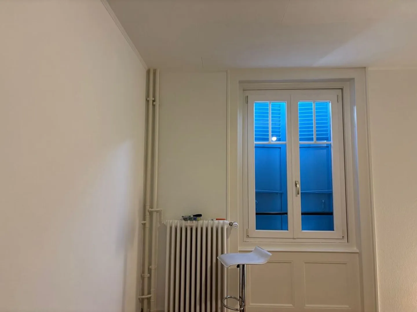 Verfügbar ab dem 1. Juni - Miete ein Zimmer in einer charmanten, vollständig renovierten Wohnung im Erdgeschoss in Lausanne - Foto 2 von 7