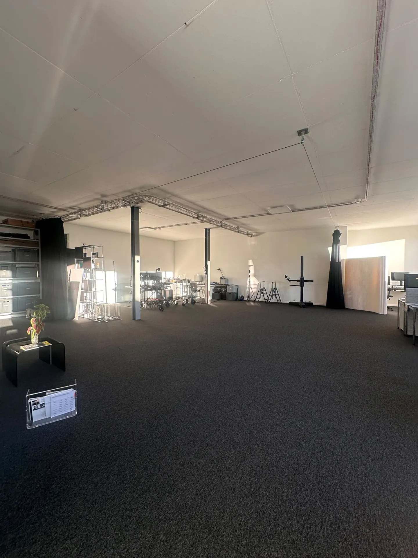 Office for Rent of 160 m² in Peseux, CH - Photo 1 of 5