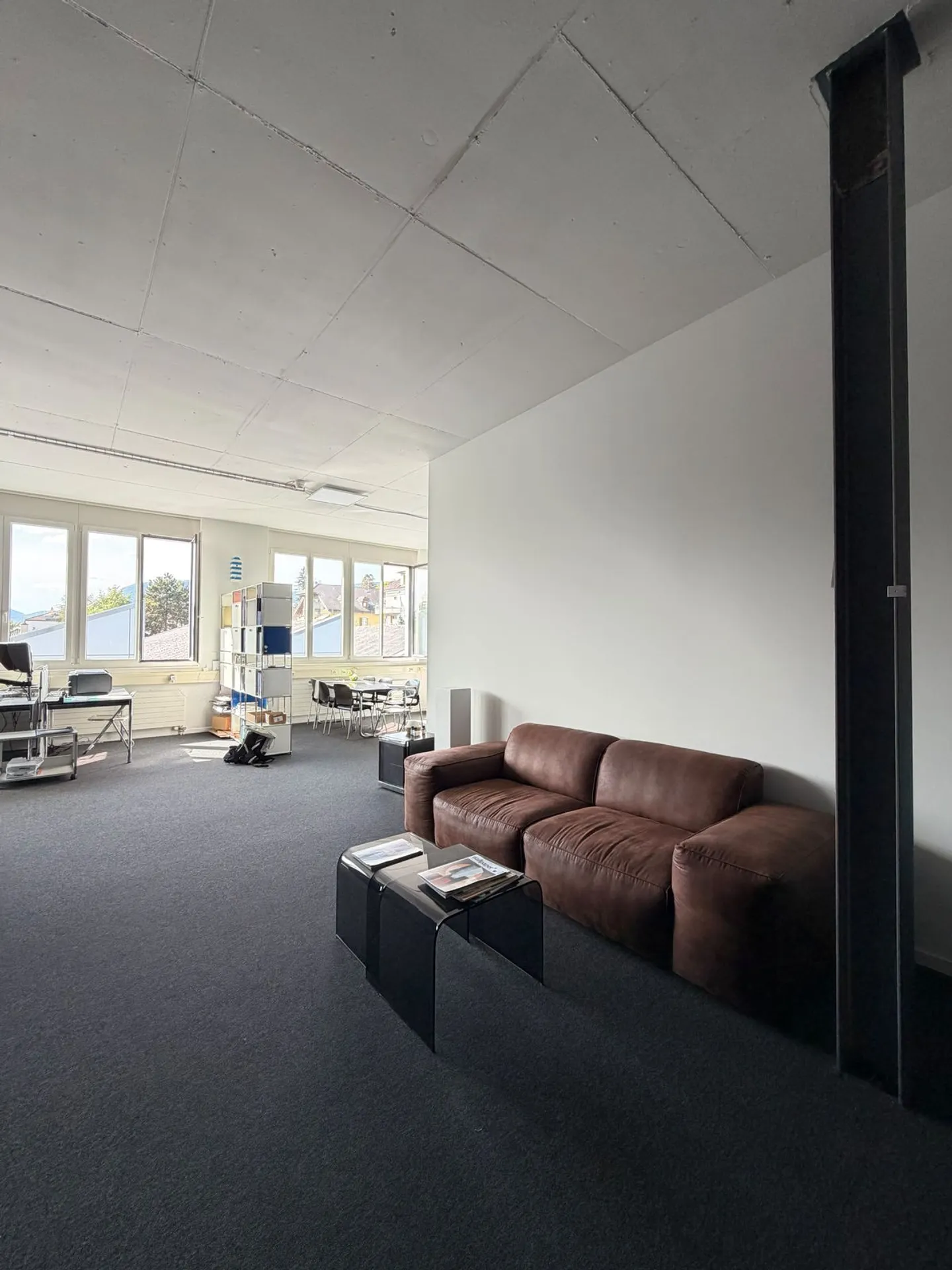 Office for Rent of 160 m² in Peseux, CH - Photo 3 of 5
