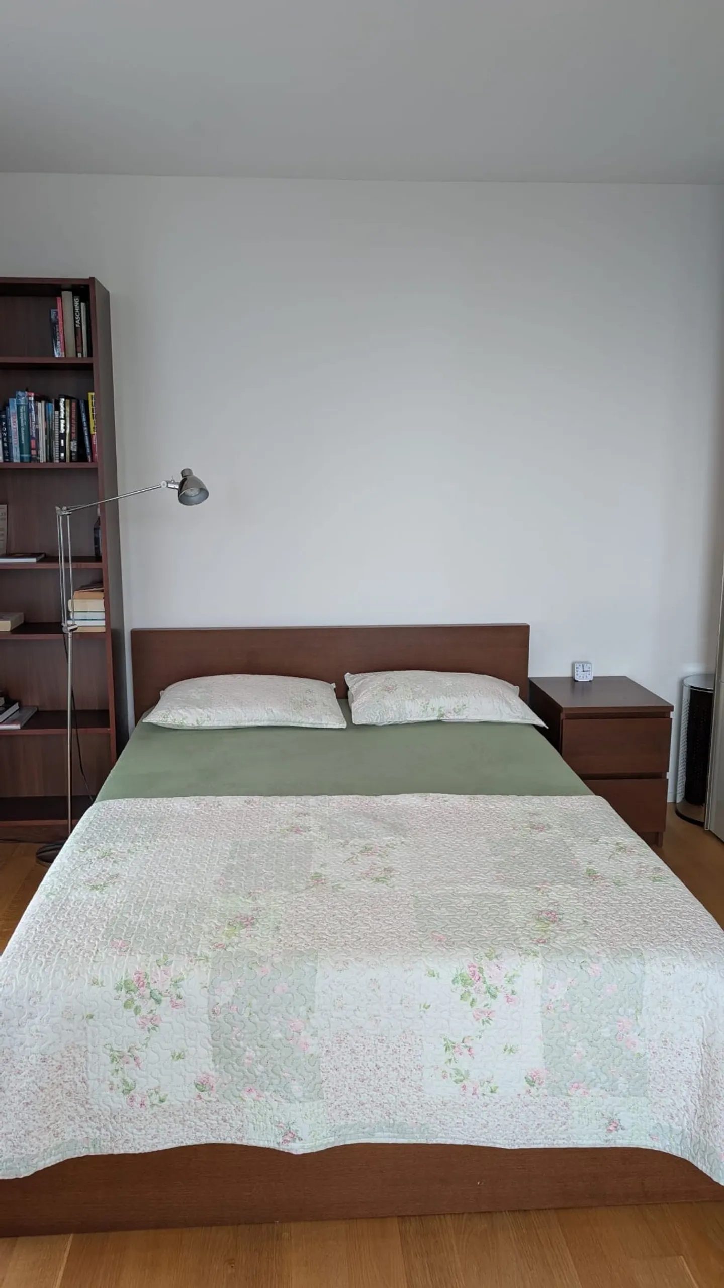 Möbliertes Zimmer in Schaffhausen mit Parkplatzemütliches  - Foto 2 di 6