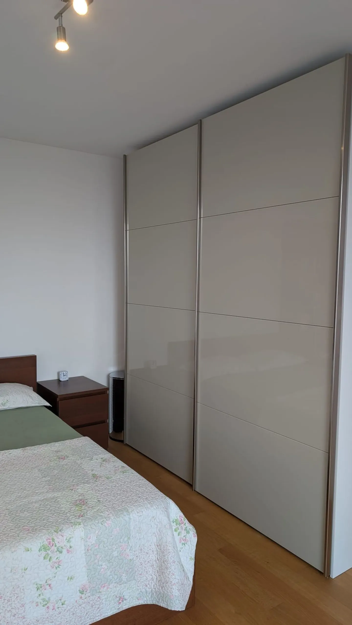 Möbliertes Zimmer in Schaffhausen mit Parkplatzemütliches  - Foto 5 di 6