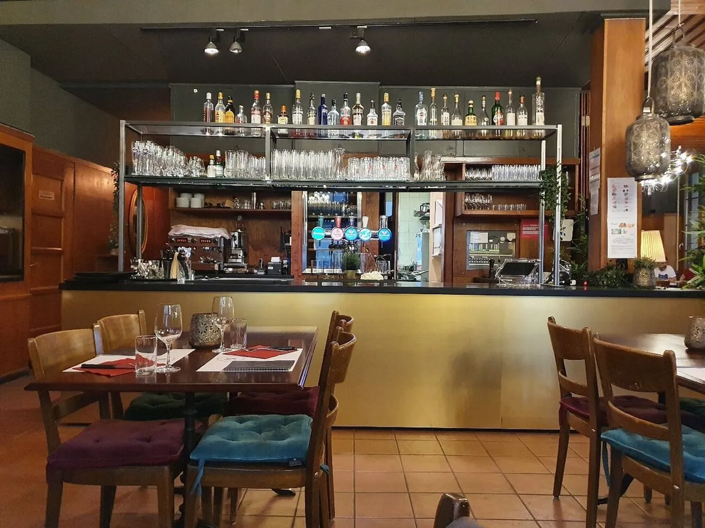 Restaurant spacieux avec jardin à louer à Bâle St. Johann - Photo 4 sur 6