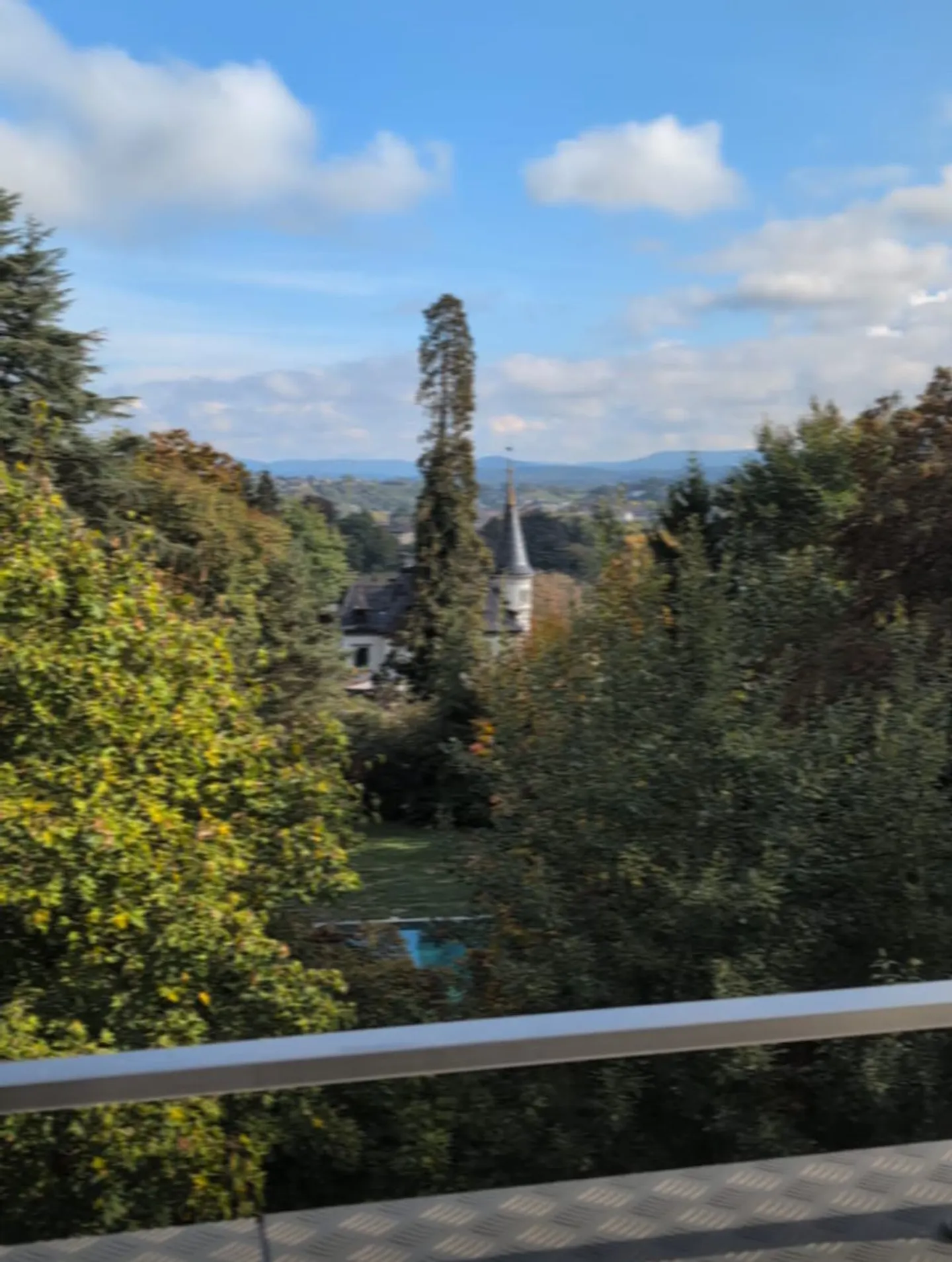 Möbliertes Zimmer in Schaffhausen mit Parkplatzemütliches  - Foto 1 di 6