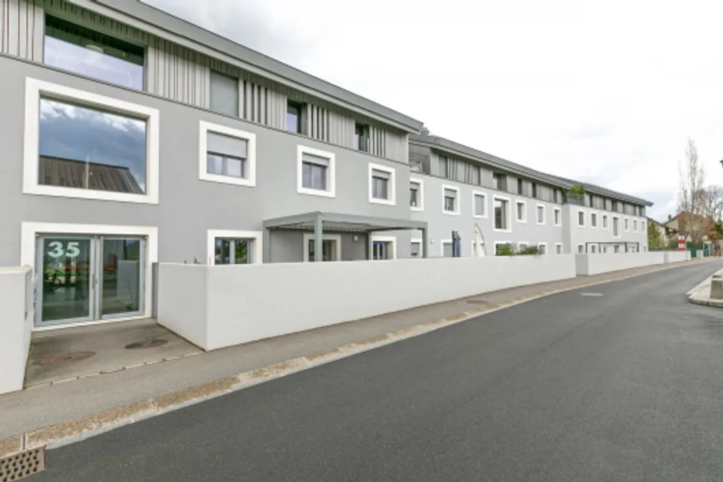 Superb HPE standard apartment with private green oasis and fully equipped annexes - Chancy - Photo 8 of 13