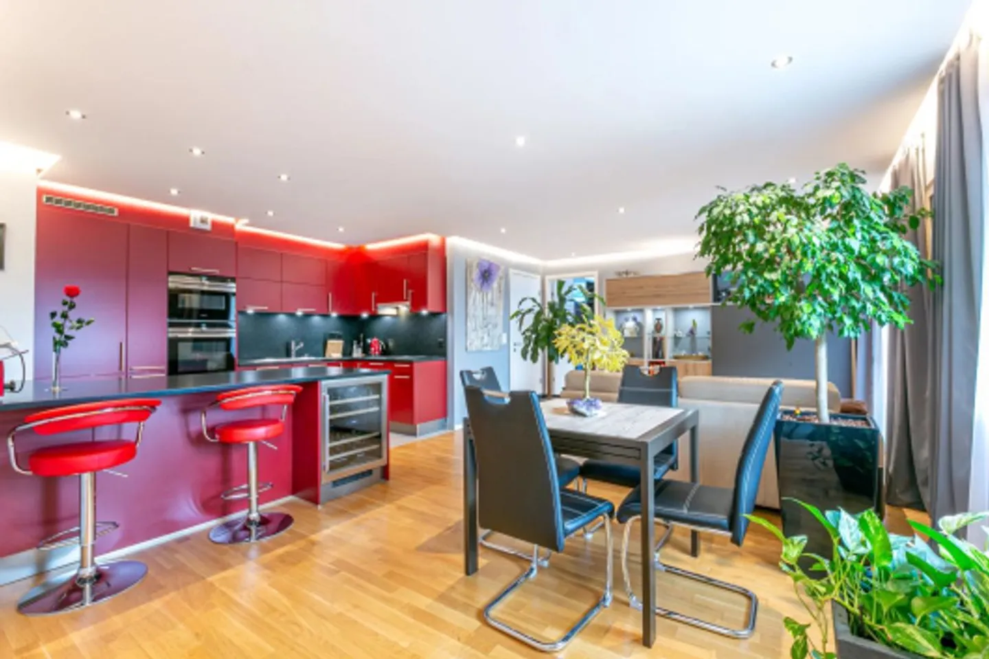Superb HPE standard apartment with private green oasis and fully equipped annexes - Chancy - Photo 2 of 13