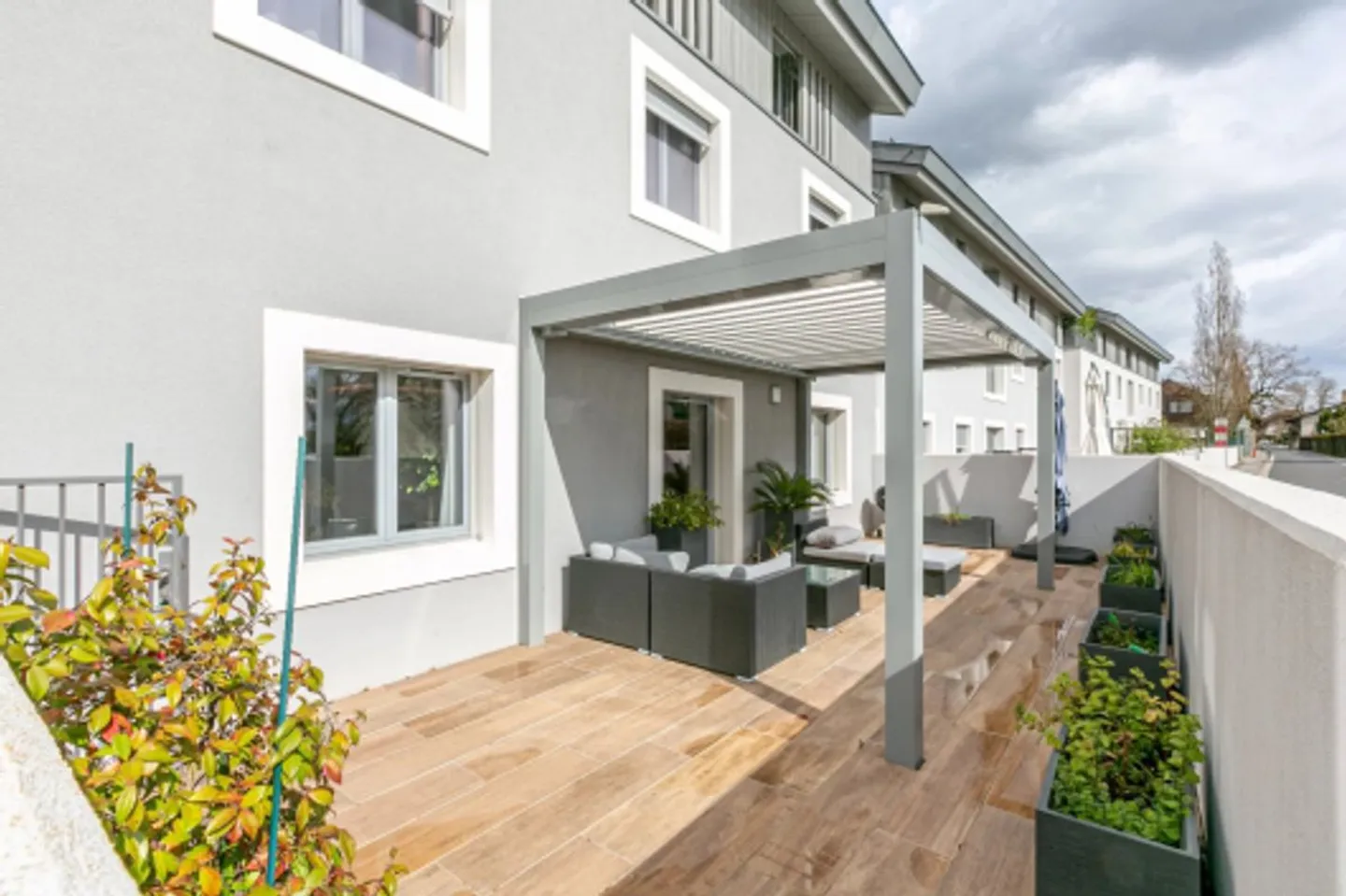 Superb HPE standard apartment with private green oasis and fully equipped annexes - Chancy - Photo 10 of 13