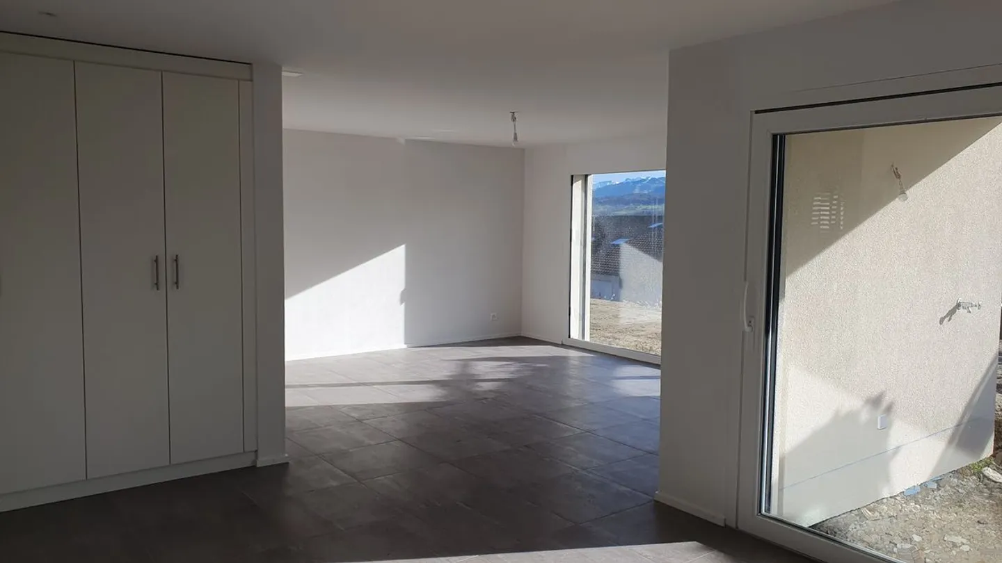 3.5-room apartment with terrace in Neyruz - Photo 3 of 9