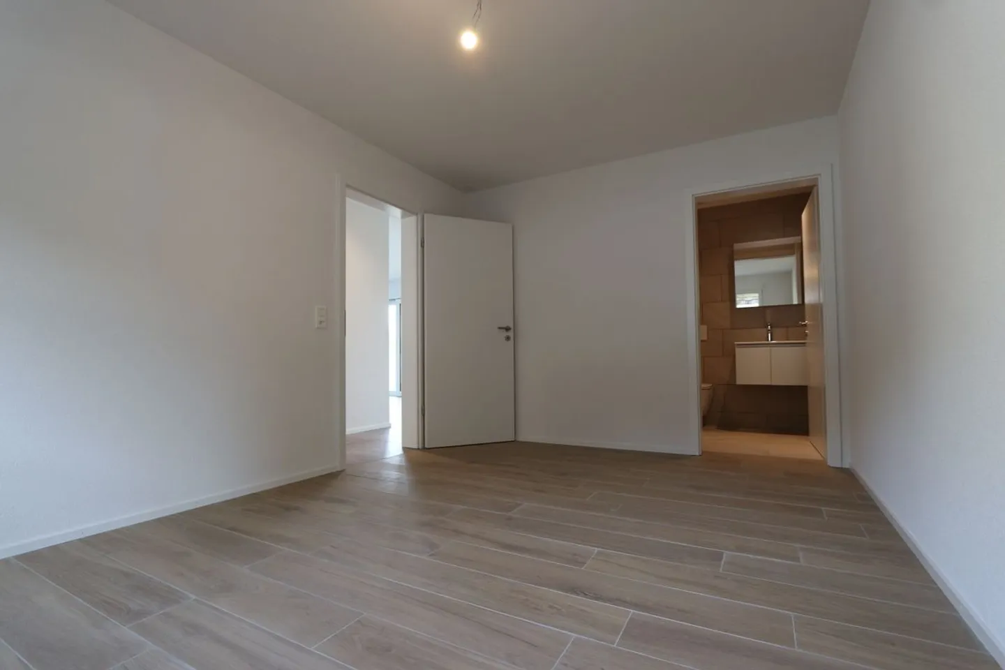 3.5-room apartment with terrace in Neyruz - Photo 7 of 9