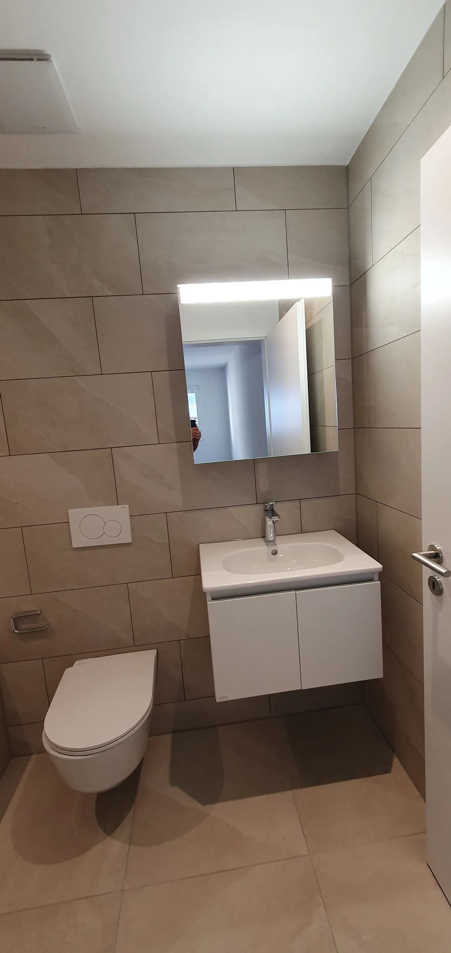 3.5-room apartment with terrace in Neyruz - Photo 6 of 9
