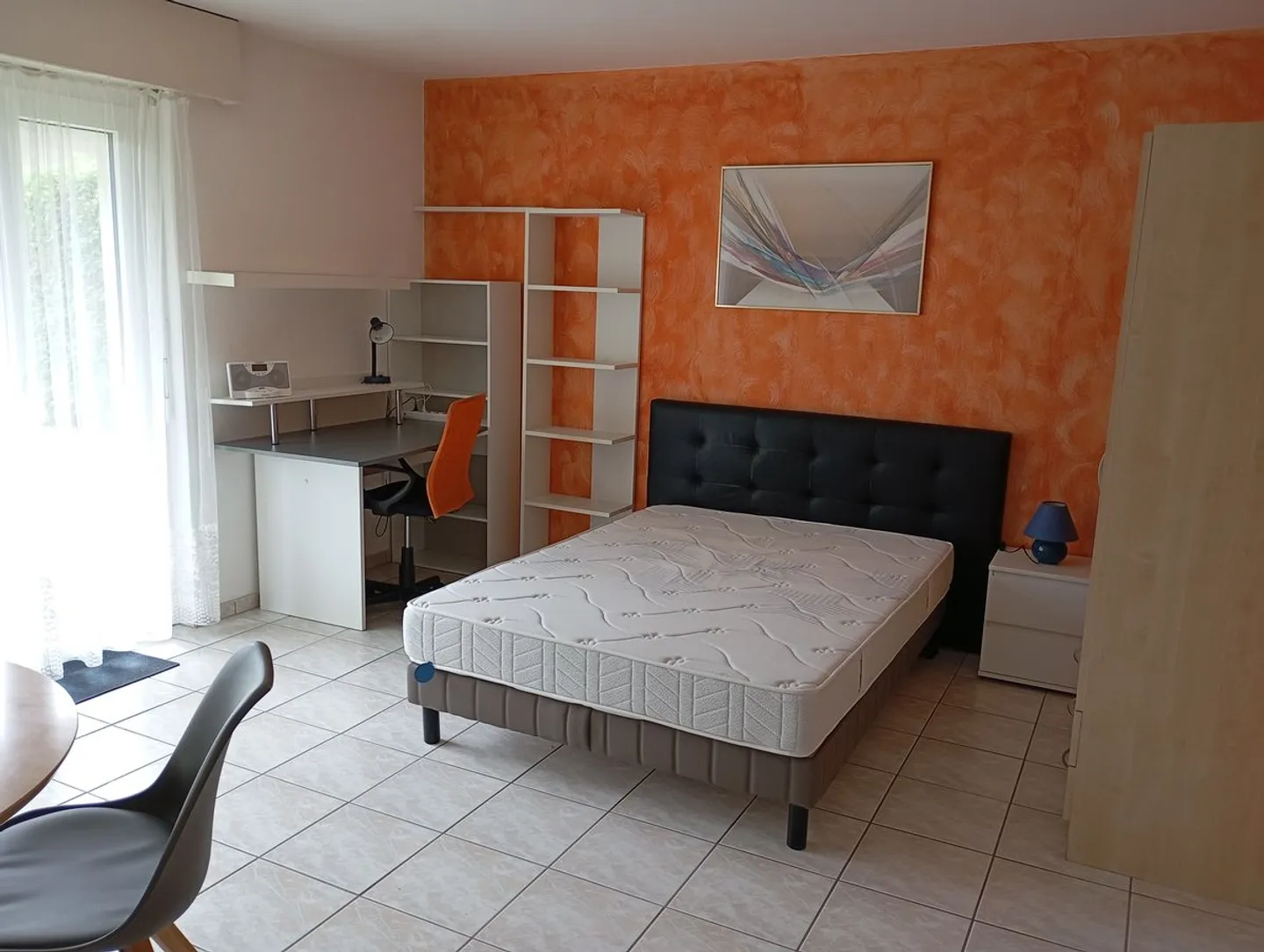 Monolocale arredato di 32m2 con vista in affitto a Sierre - Foto 2 di 5
