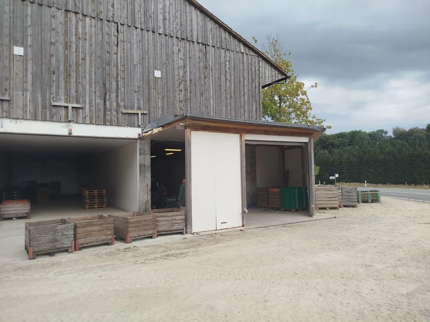 Espace Commercial Spacieux à Champtauroz - Photo 4 sur 5