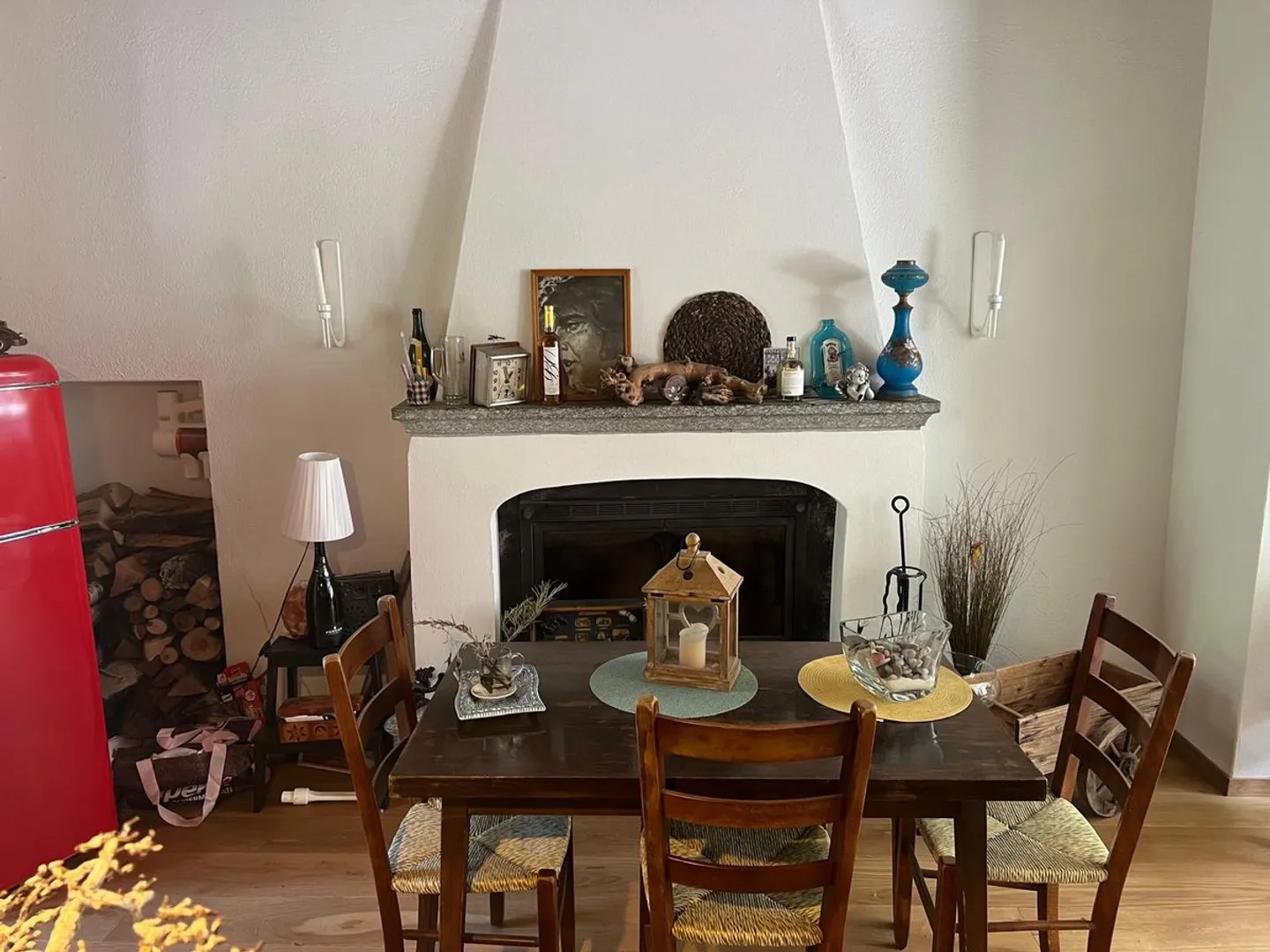 Wohnung mit Aussicht und Kamin in Golino, 2,5 Zimmer - Foto 2 von 10