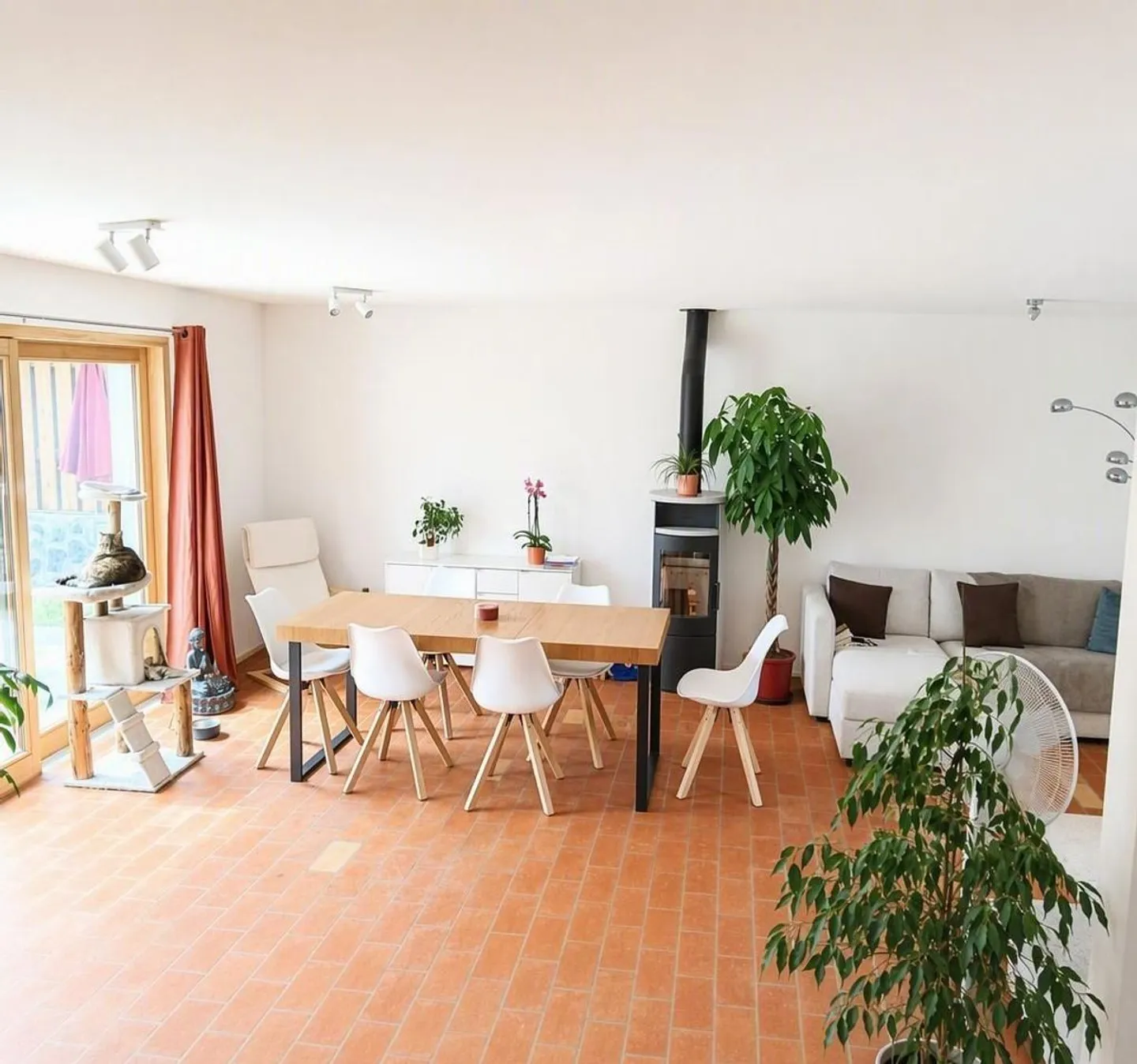 2 rooms for rent in a charming new village house - Photo 1 of 13