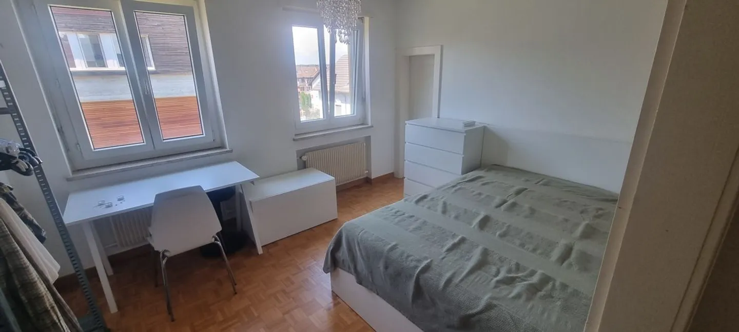 Beautiful central room for rent in Zurich - Photo 1 of 5