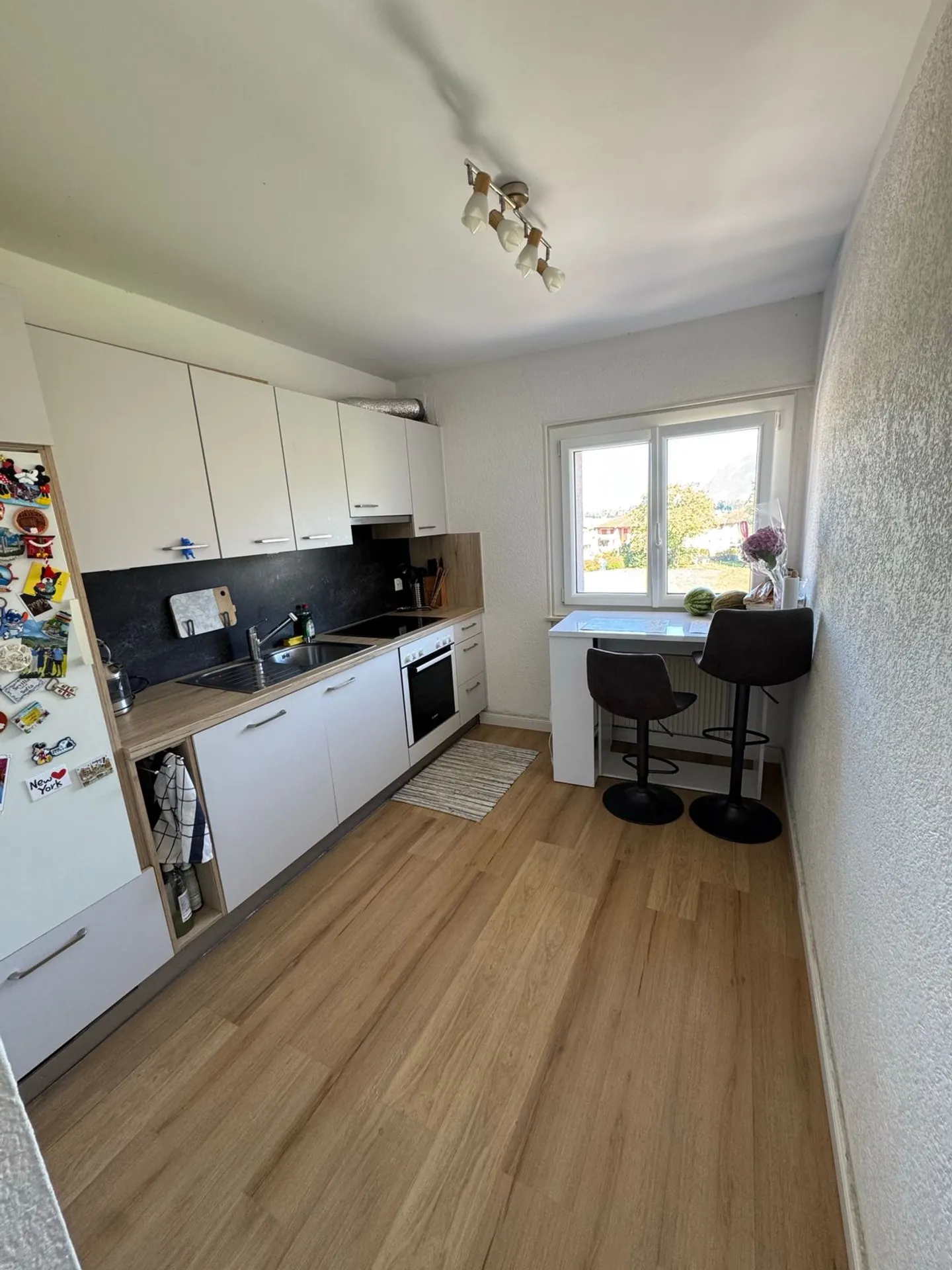 Appartement Charmant avec Vue sur les Montagnes - Photo 7 sur 9