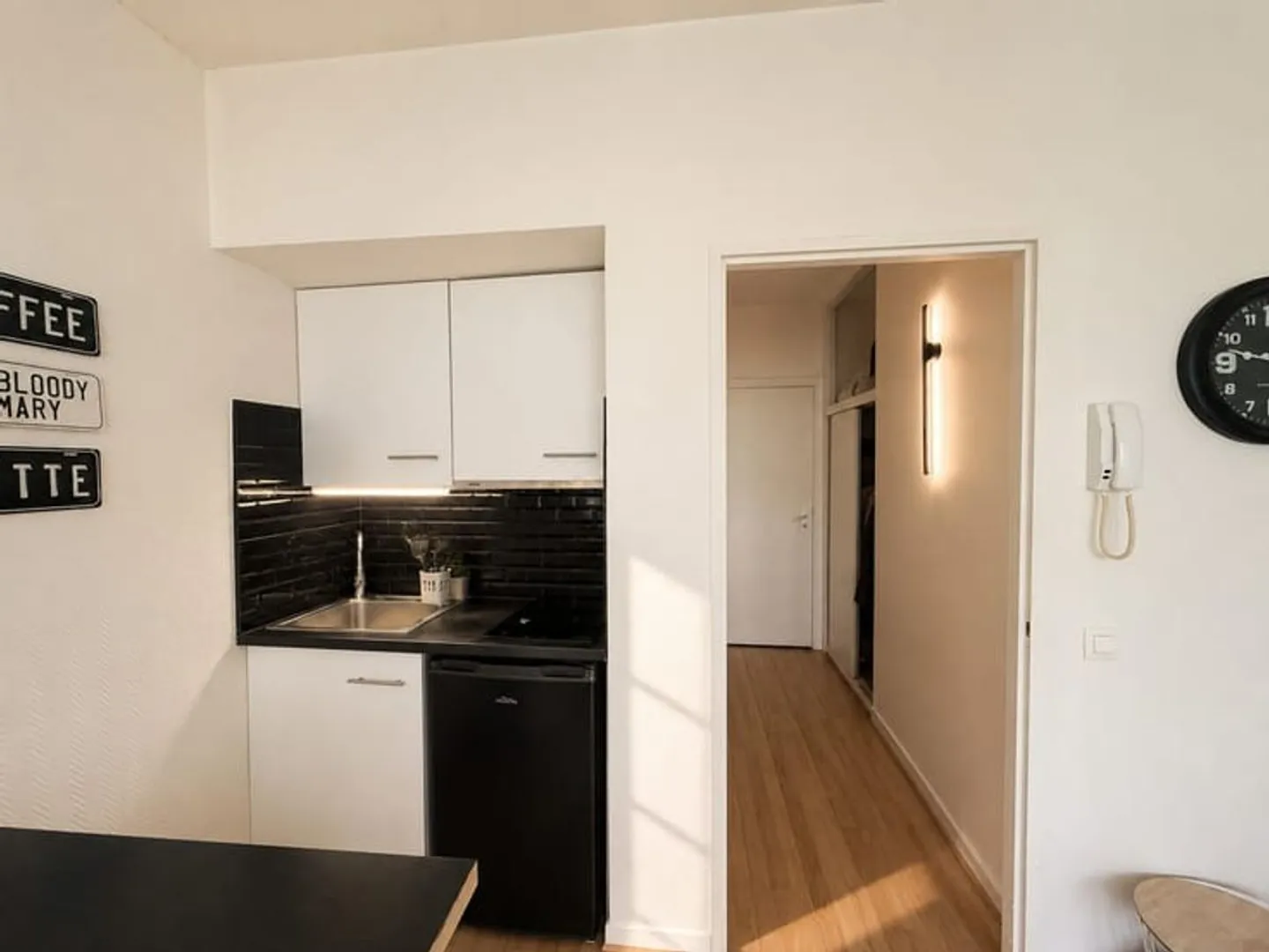 STUDIO 26m² in einem Gebäude mit Aufzug in der Nähe des Zentrums - Foto 2 von 6