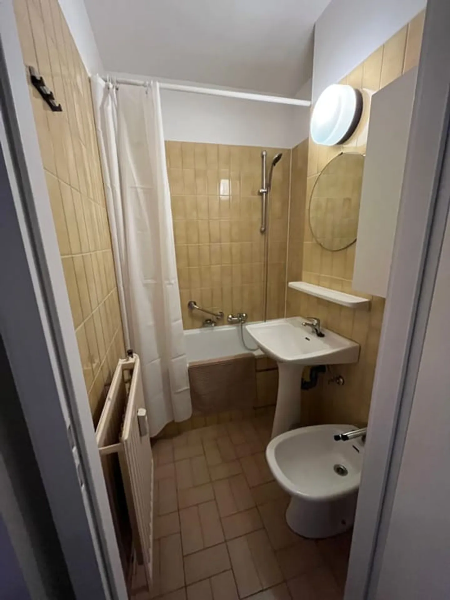 Charmantes Studio zur Miete mit Kamin in Lausanne - Foto 3 von 5