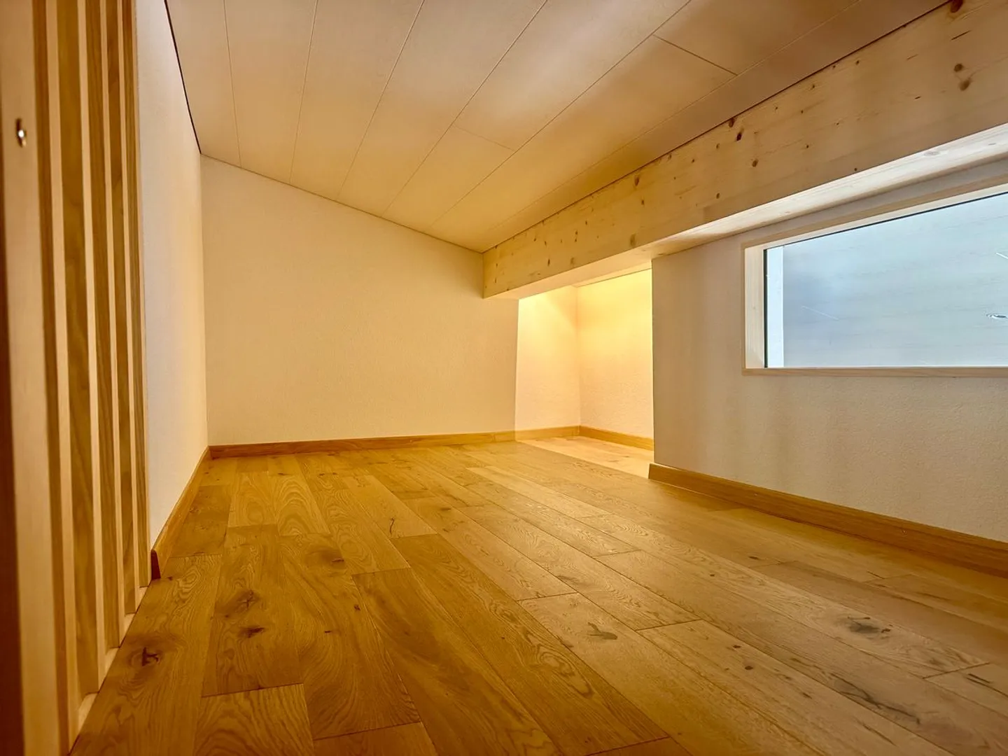 Spacious Semi-Detached House for Rent in Martigny, Available from September 1, 2026 - Photo 12 of 13