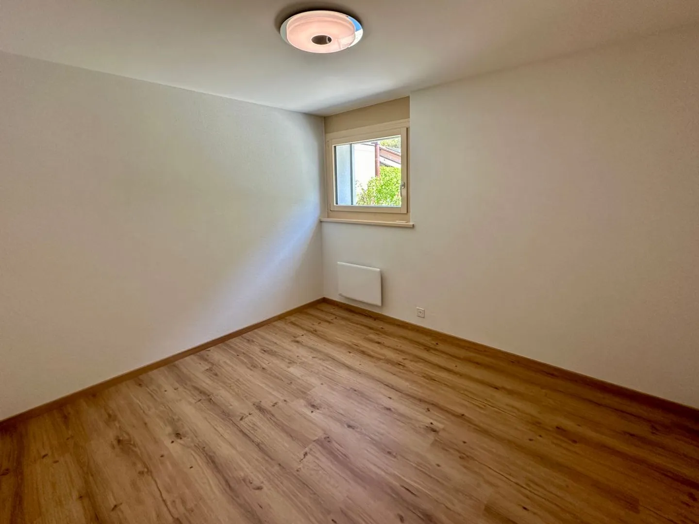 Spacious Semi-Detached House for Rent in Martigny, Available from September 1, 2026 - Photo 13 of 13
