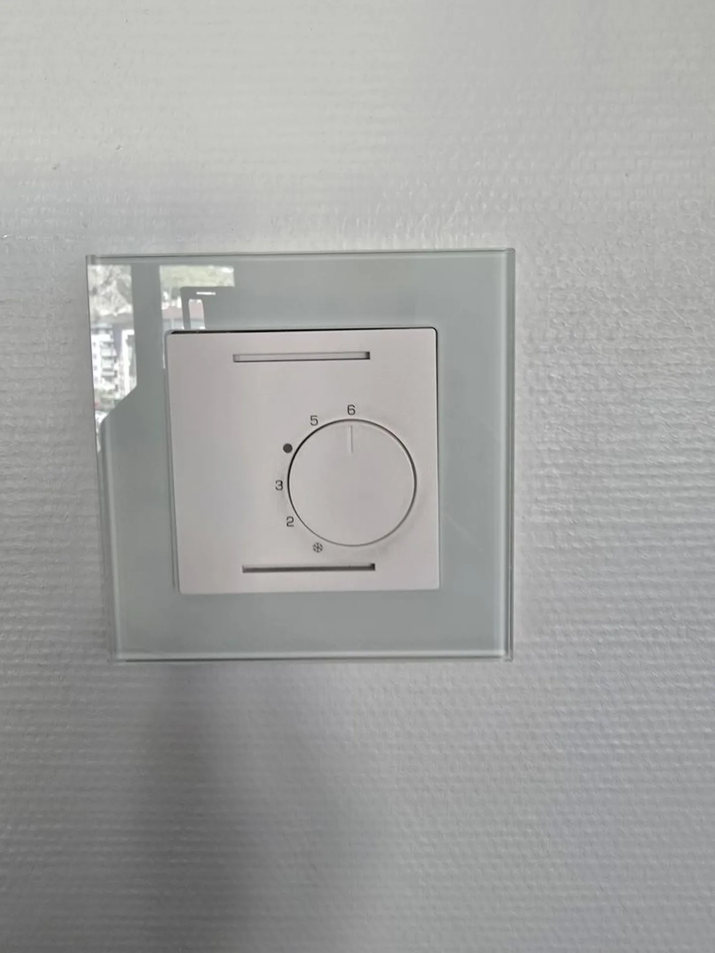 Appartement unique au bord du Rhône - Photo 13 sur 13