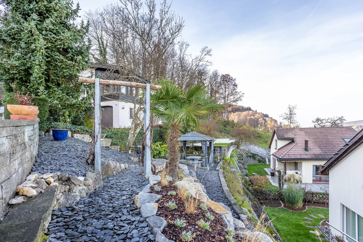 Large Single-Family House in Prime Location with View over the Limmat Valley - Photo 2 of 13