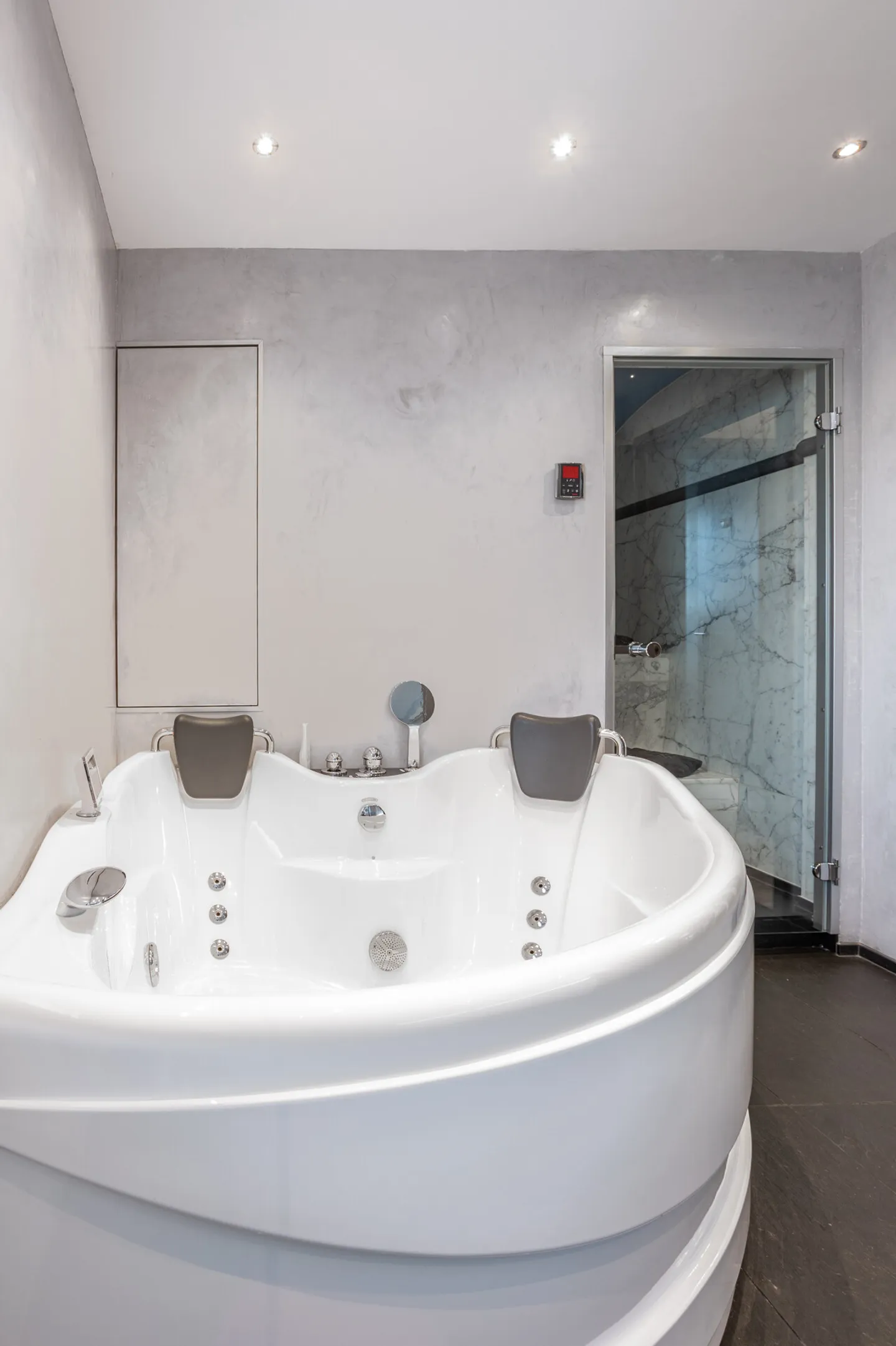 Large Single-Family House in Prime Location with View over the Limmat Valley - Photo 13 of 13