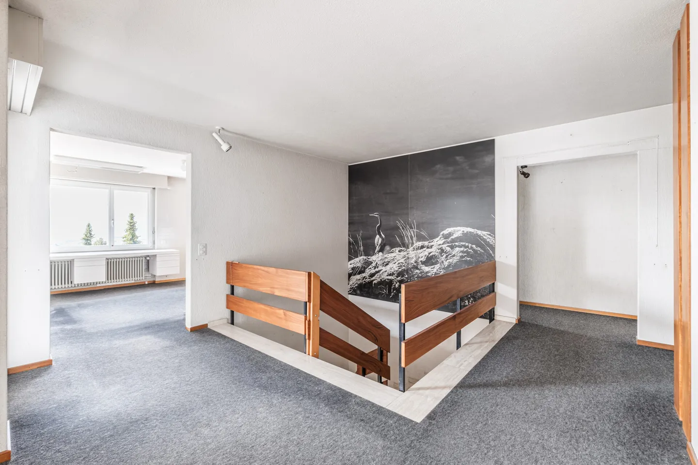 Characterful 10-room property in prime location in Wohlen - Photo 9 of 13