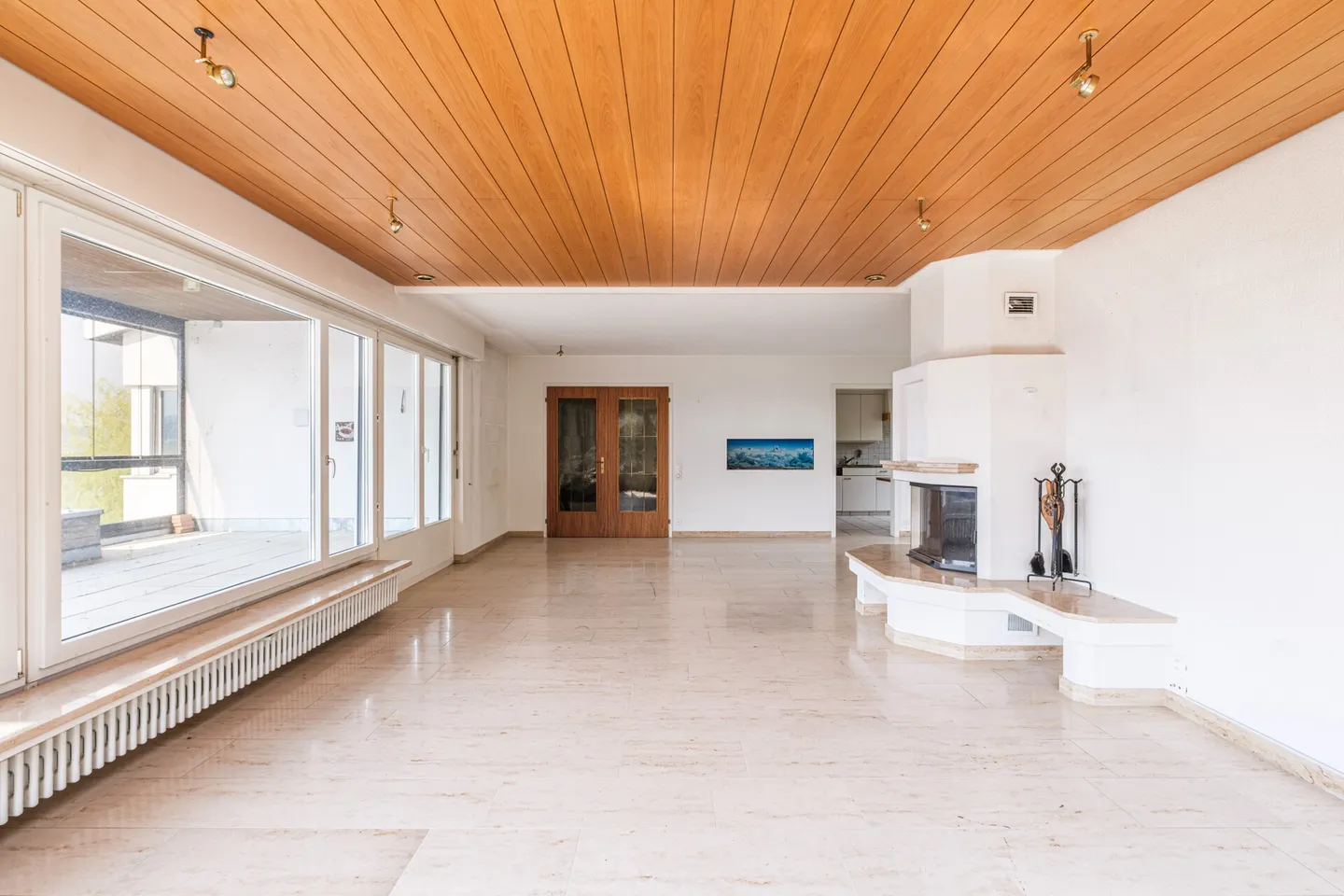 Characterful 10-room property in prime location in Wohlen - Photo 10 of 13