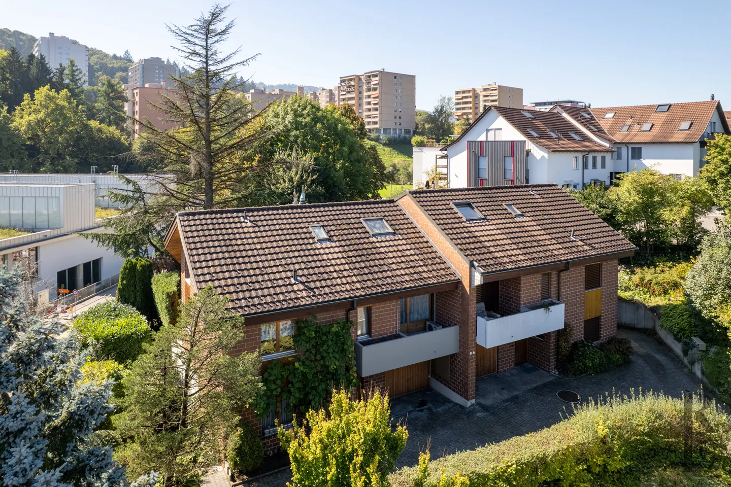 Spacious semi-detached house stylish living near Lucerne - Photo 1 of 11