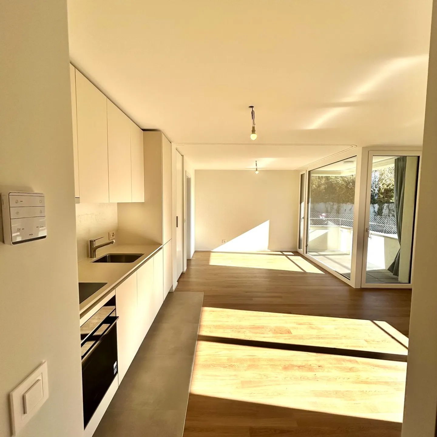 A 2 steps from the center of Prilly - Photo 3 of 9