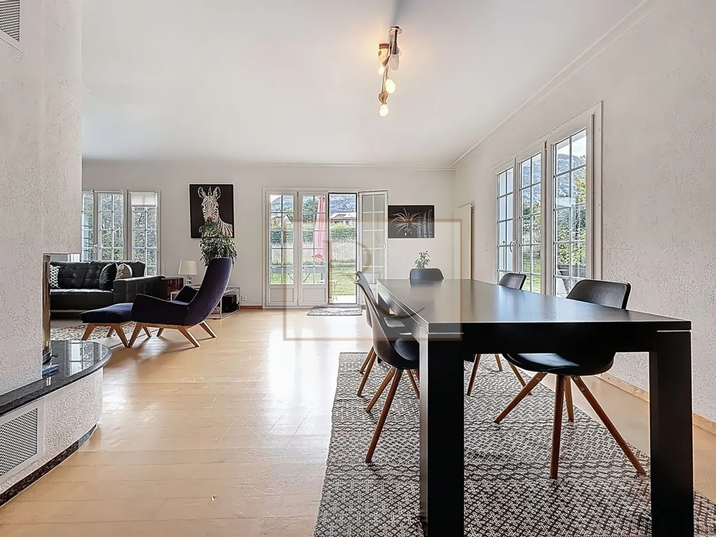 For Sale - Detached House in Veyrier - Photo 2 of 9