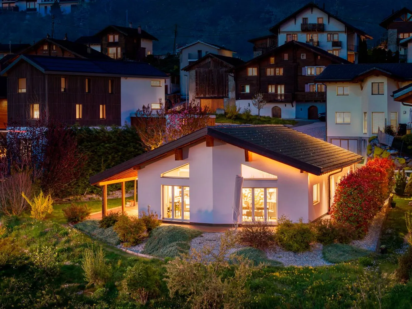 Villa rénovée avec vue alpine - Photo 1 sur 6