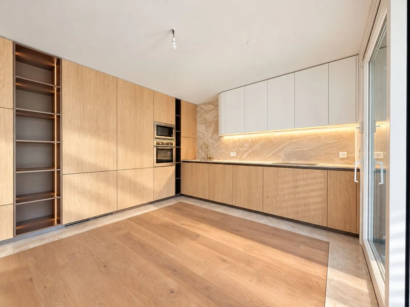 Appartement Élégant en Rez-de-Jardin - Photo 3 sur 13