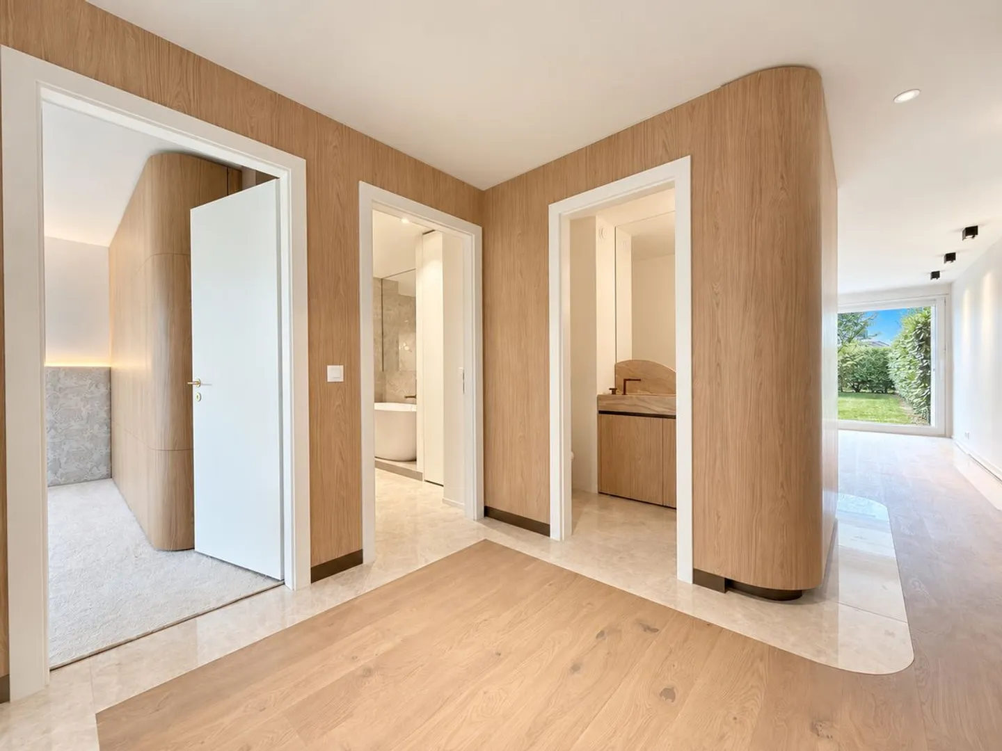 Appartement Élégant en Rez-de-Jardin - Photo 9 sur 13