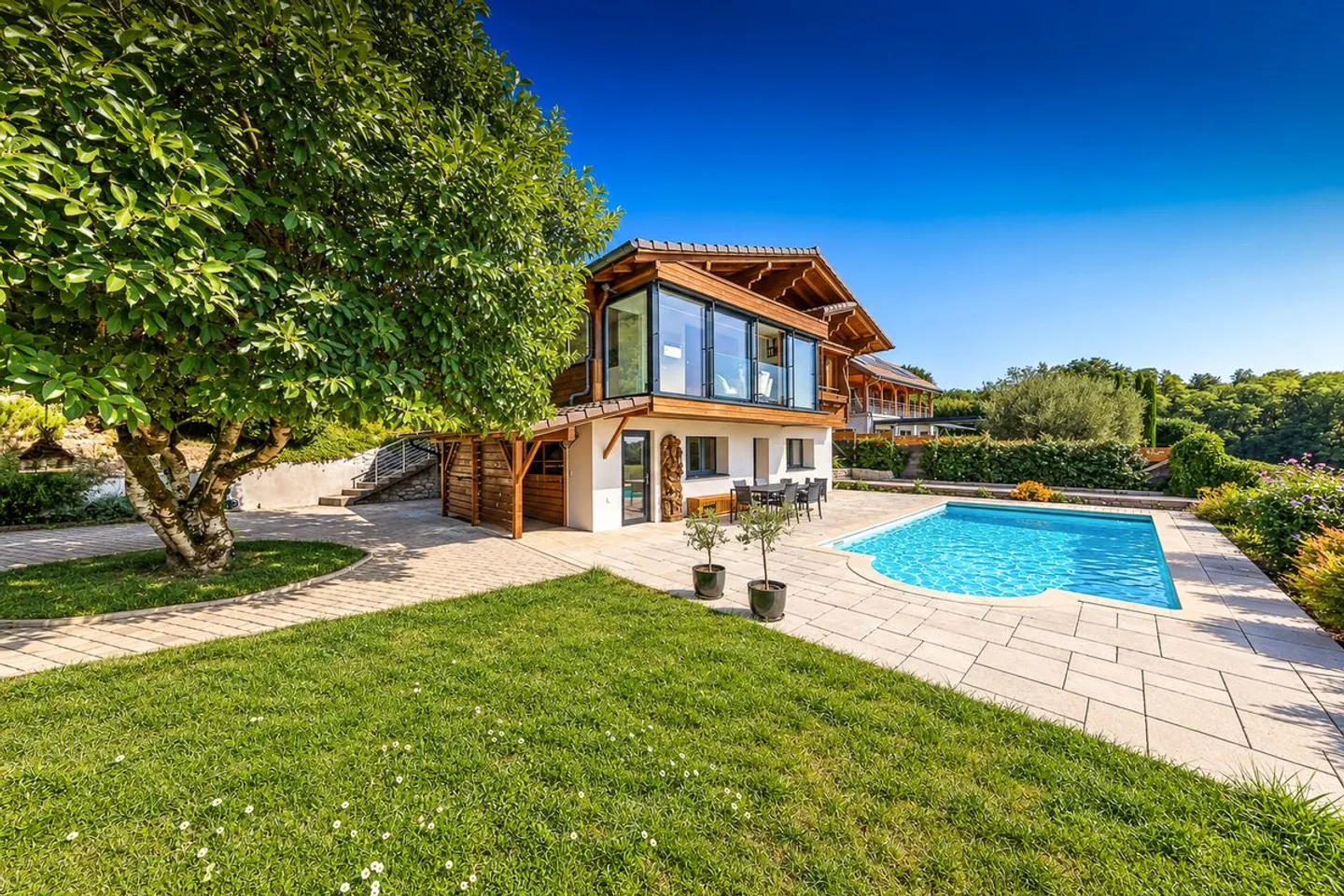 Sehr schöne Villa mit Panoramablick auf den See & den Mont Blanc! - Foto 3 von 13