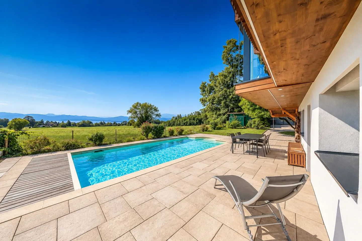 Sehr schöne Villa mit Panoramablick auf den See & den Mont Blanc! - Foto 4 von 13