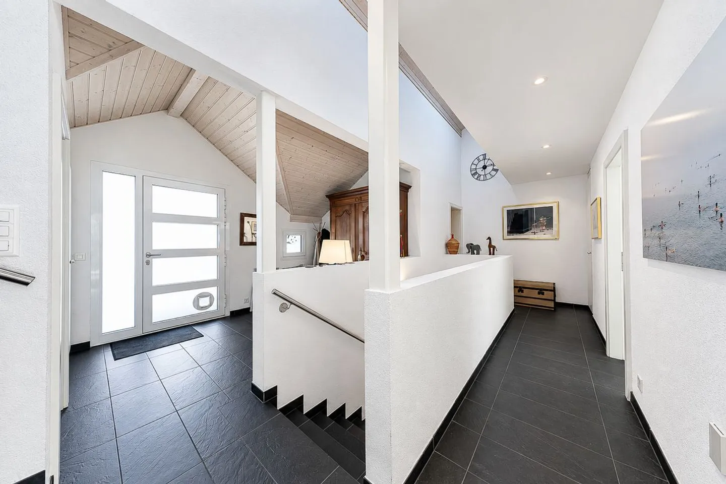 Superb family villa - Photo 8 of 13