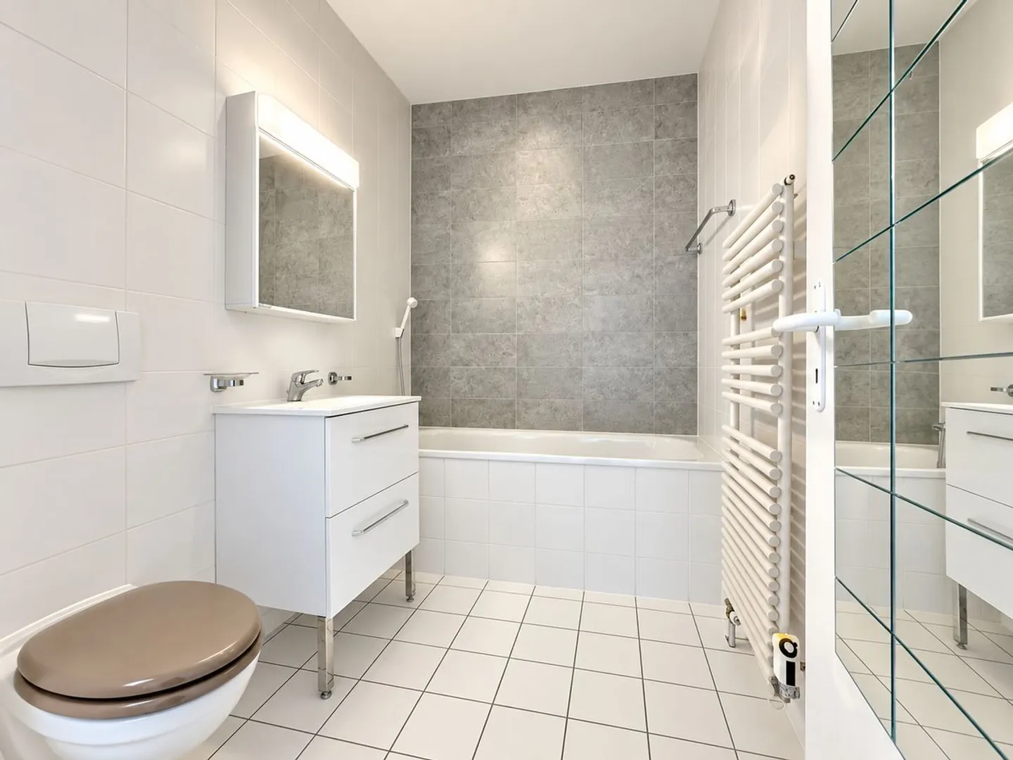 Appartement spacieux de 4 chambres à Petit Sacconex - Photo 9 sur 13