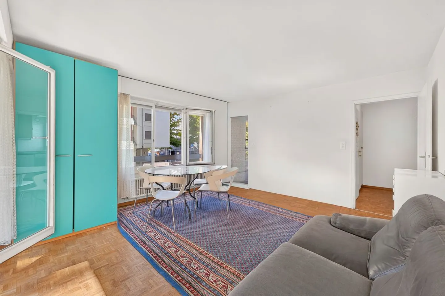Studio con grande balcone a due passi dal lago - Foto 3 di 6