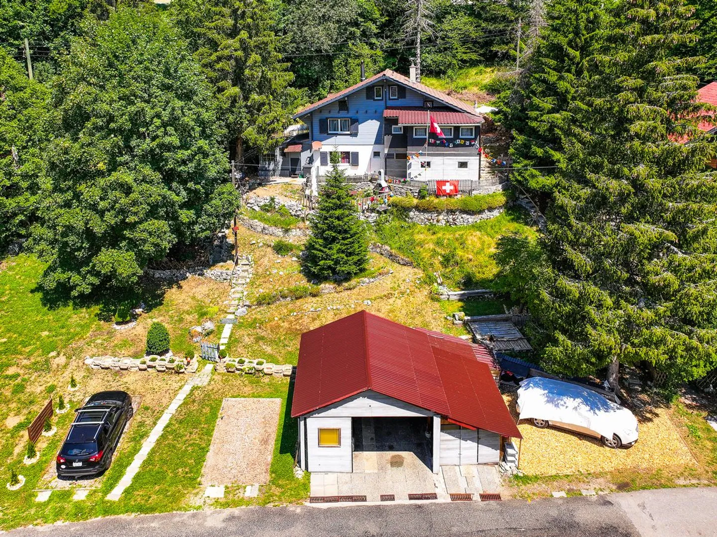 Joli Chalet à potentiel! - Photo 3 sur 8